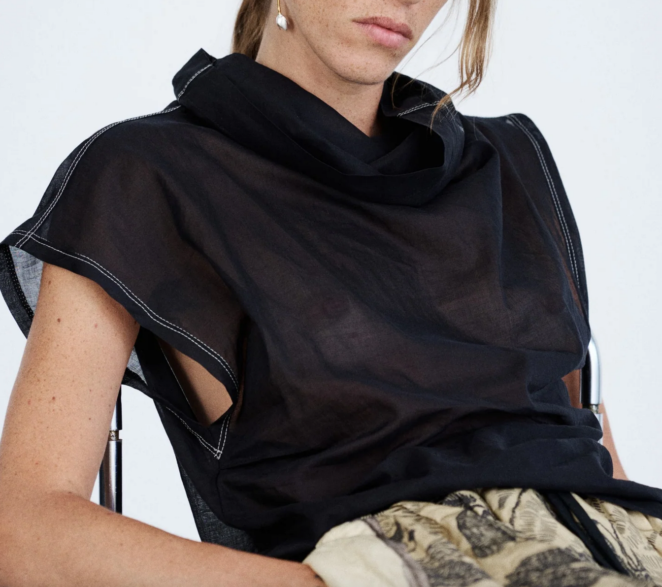 Papaya short sleeve black sheer muslin top