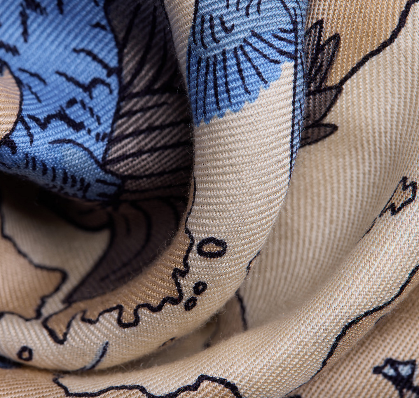 square scarf 130 atlas white