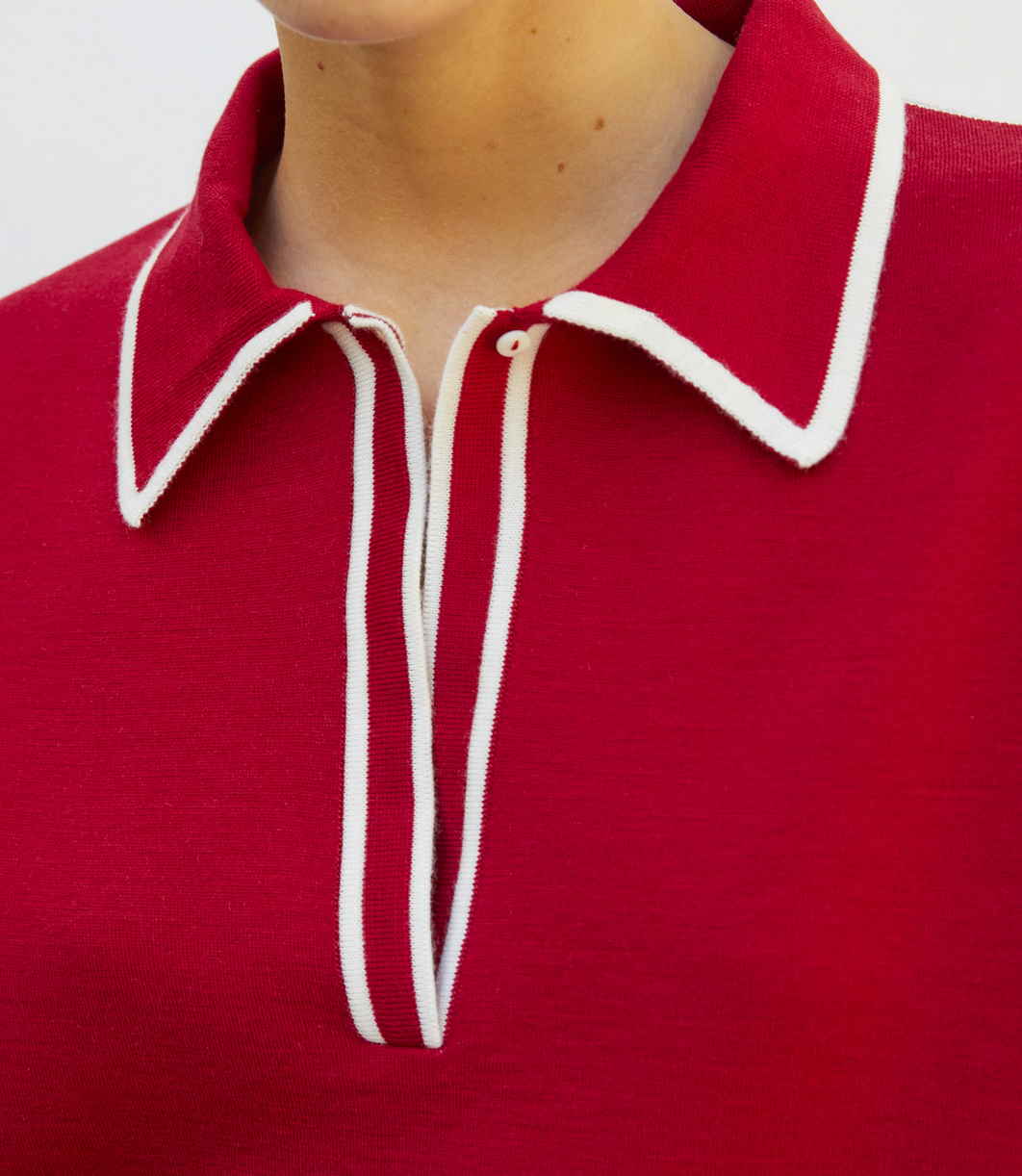 eclat wide top with edged collar garnet natural