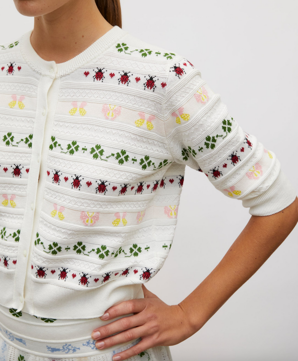 espoir cardigan with charm details milk multi