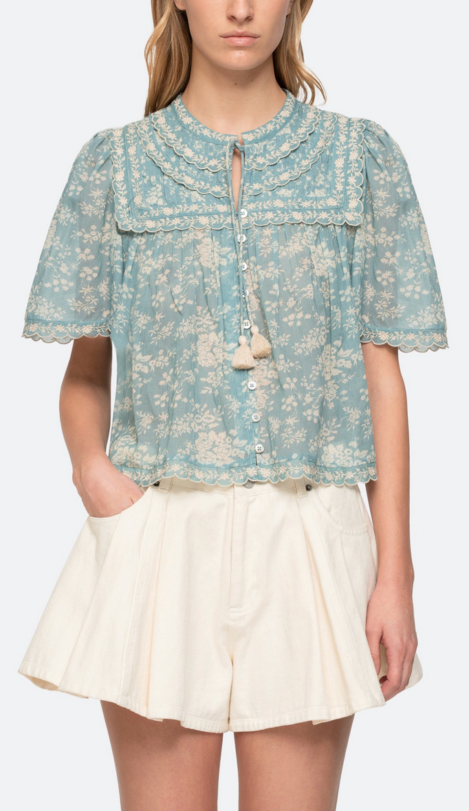 Kirsten Top Sky