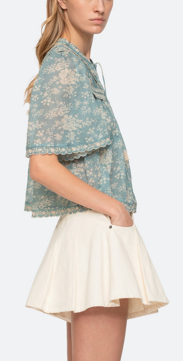 Kirsten Top Sky