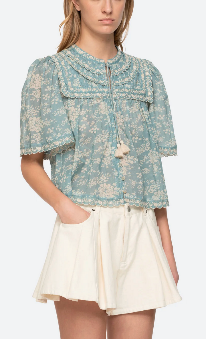 Kirsten Top Sky
