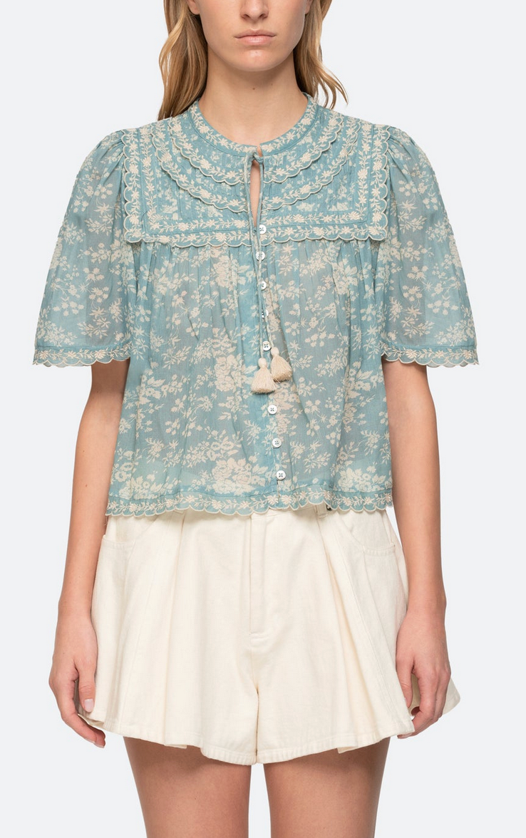 Kirsten Top Sky