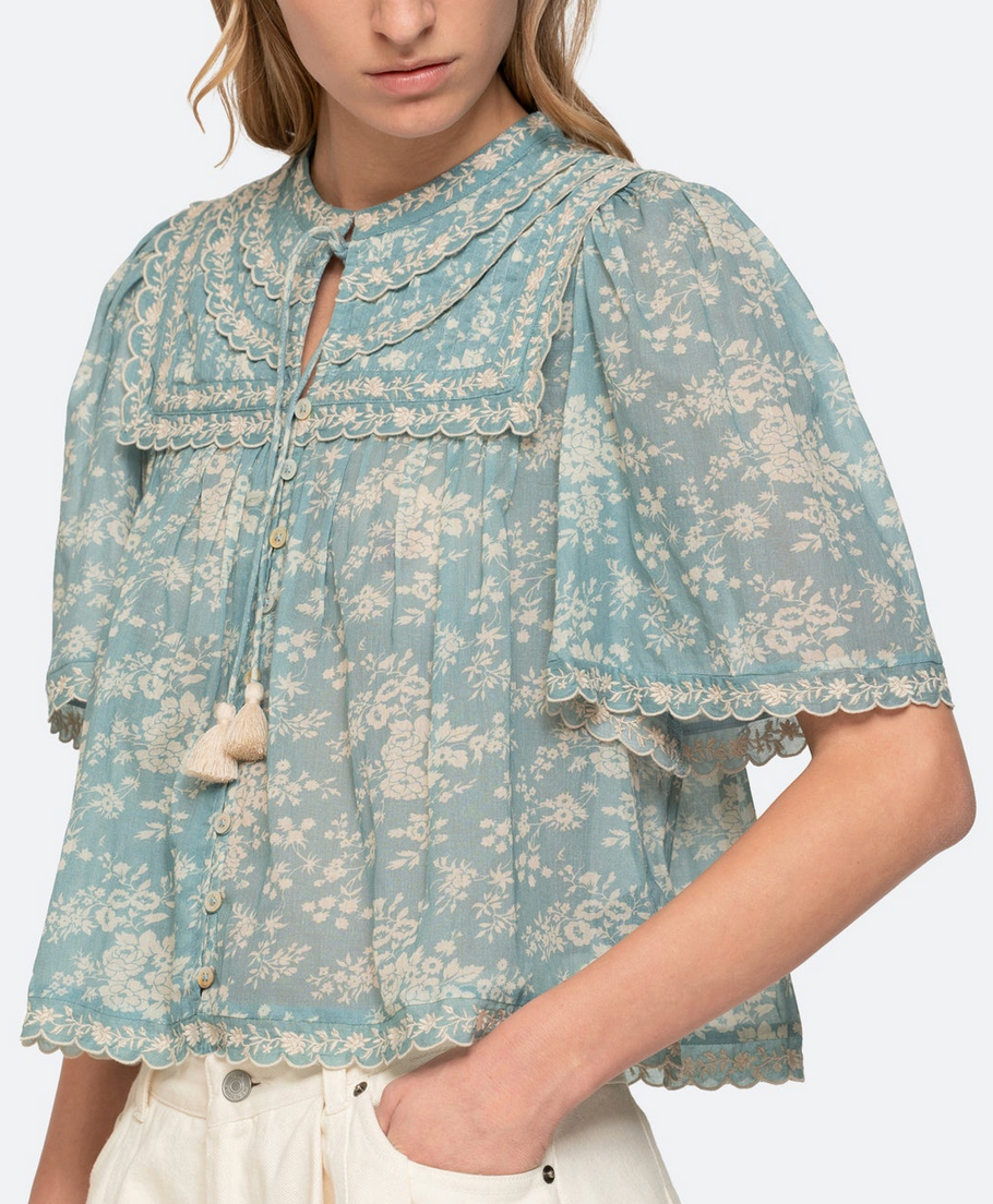 Kirsten Top Sky