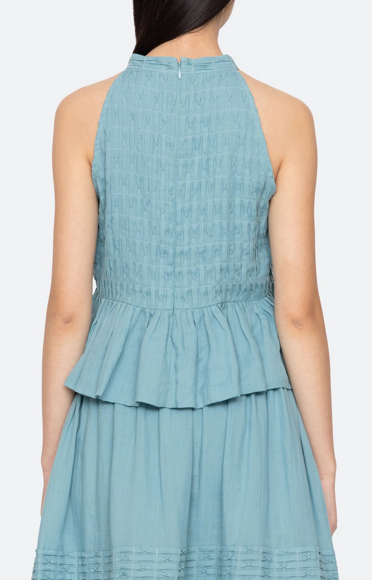 Violet tank blue