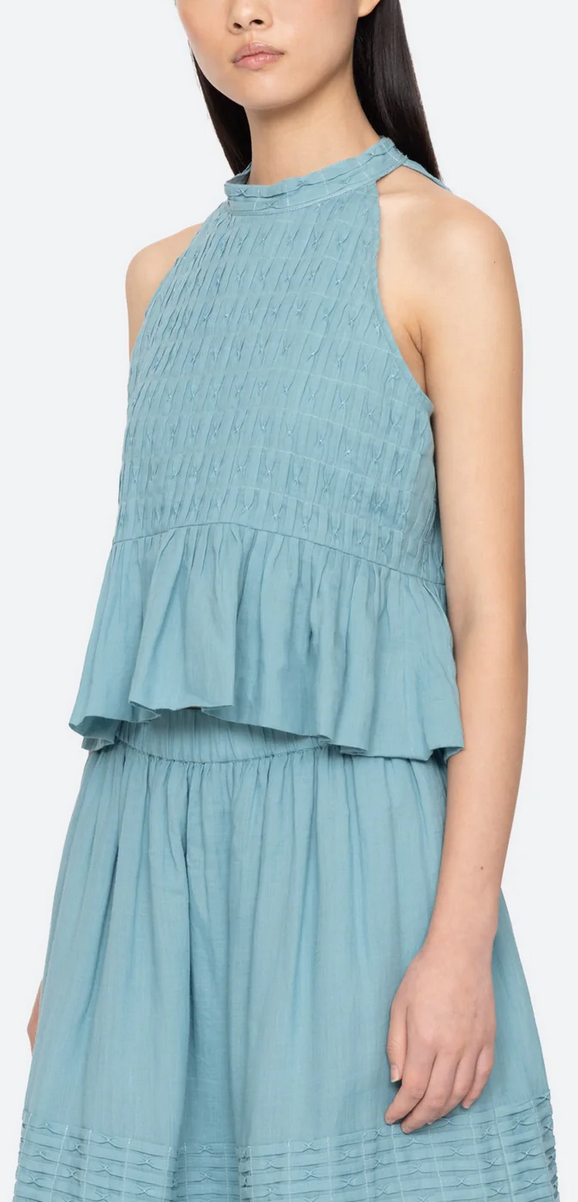 Violet tank blue