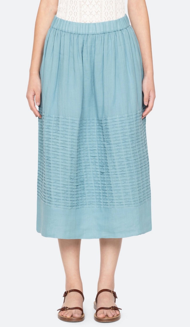 violet skirt blue