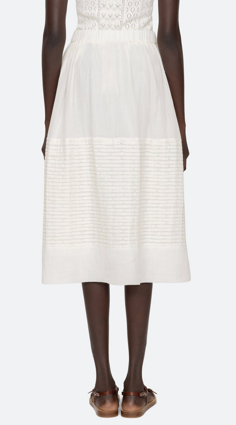 violet skirt white