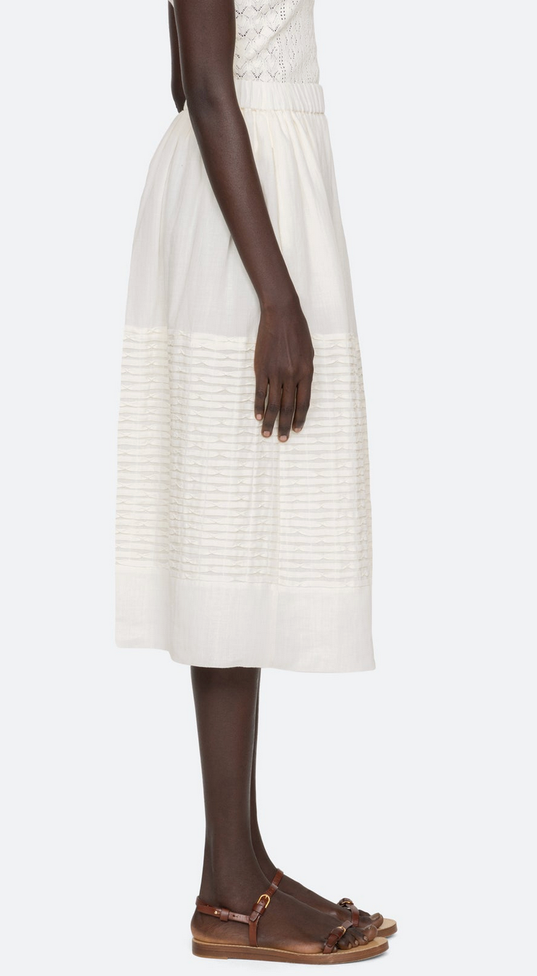 violet skirt white