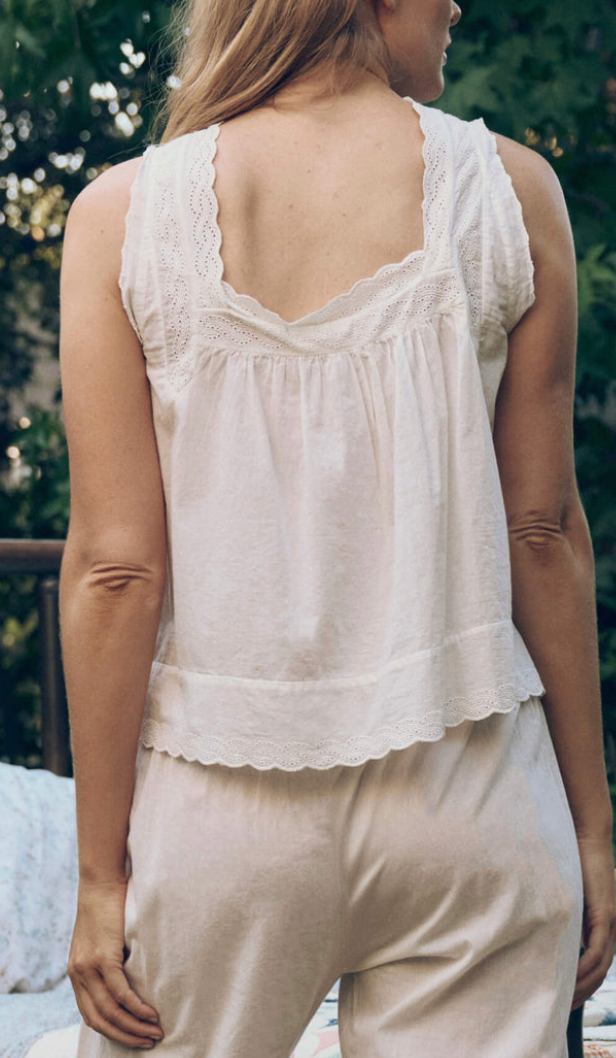 eyelet tank white