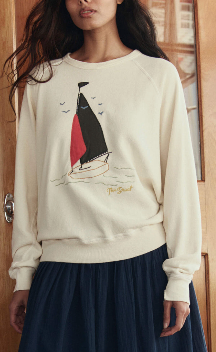 College sweatshirt with sailing boat applique white