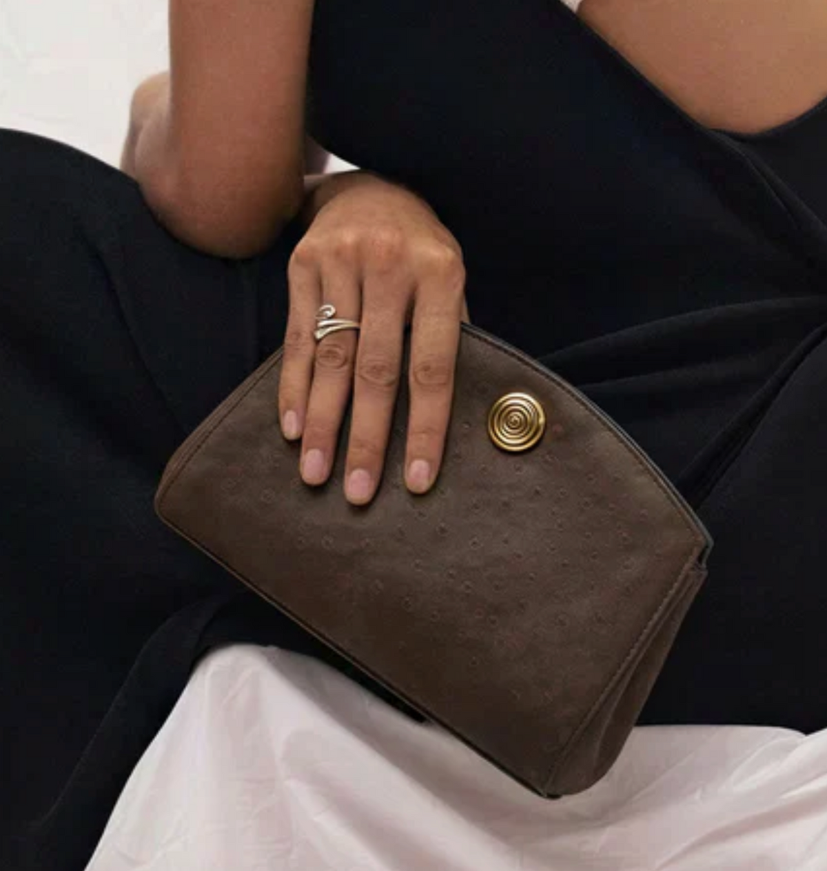 Pushlock clutch dark brown ostrich