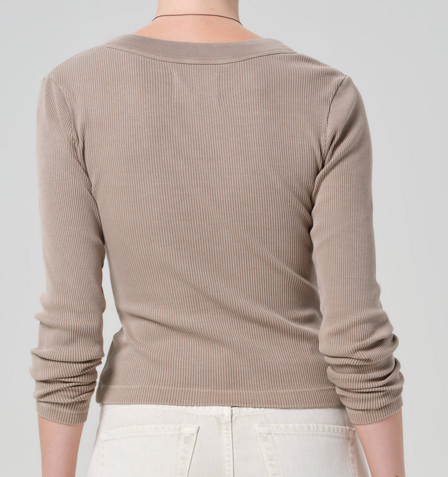 Varra Henley Sandatlas