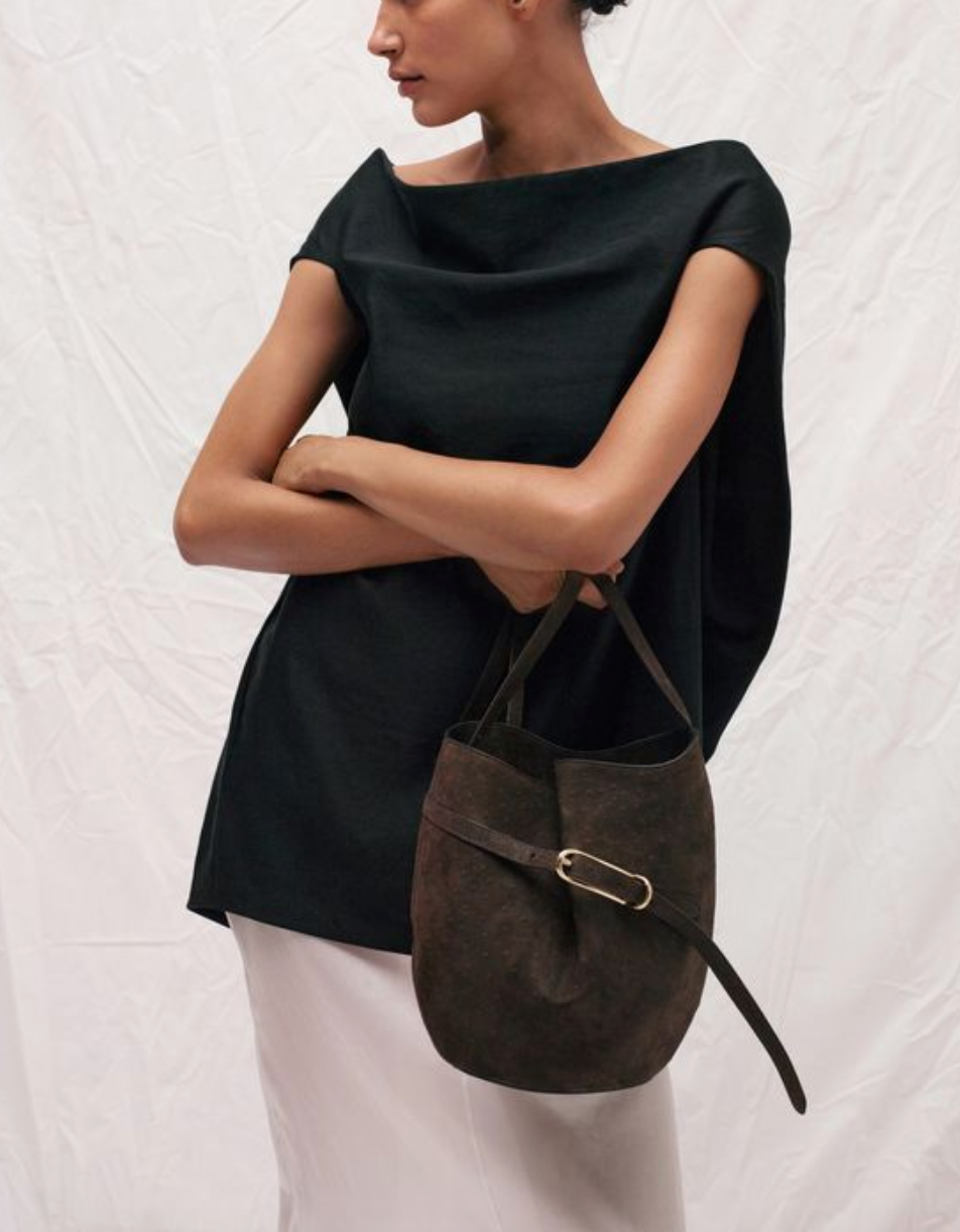 Belted bucket bag ostrich emboss