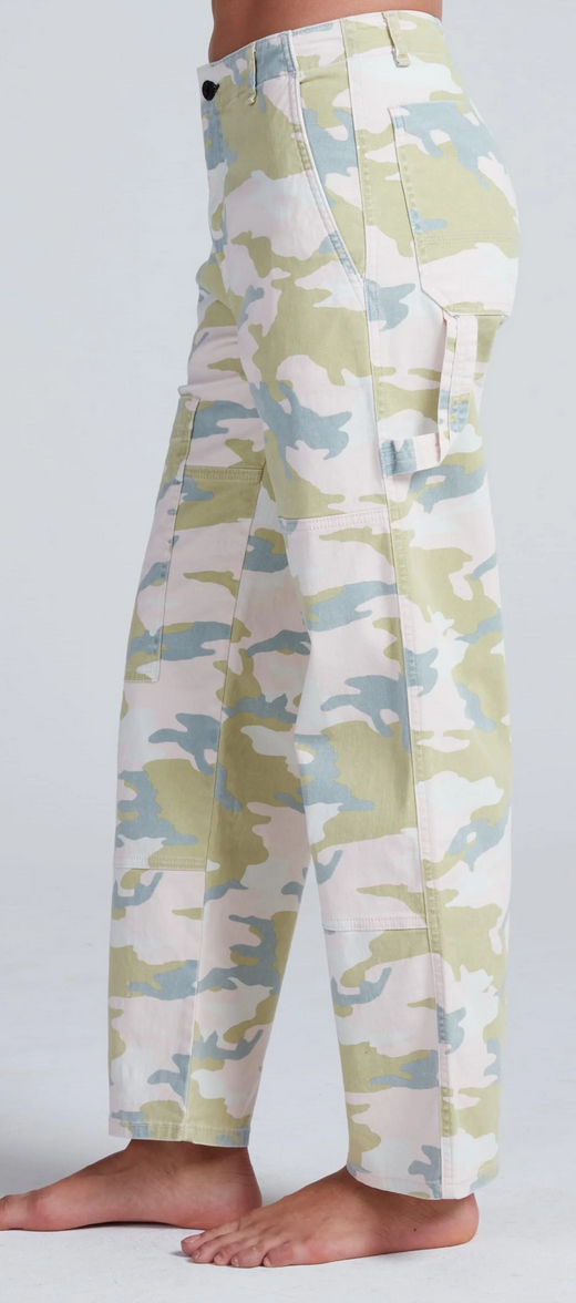 Carpenter Pink Camo