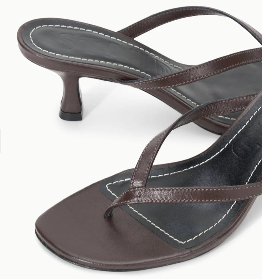 Freja thong kitten heel espresso