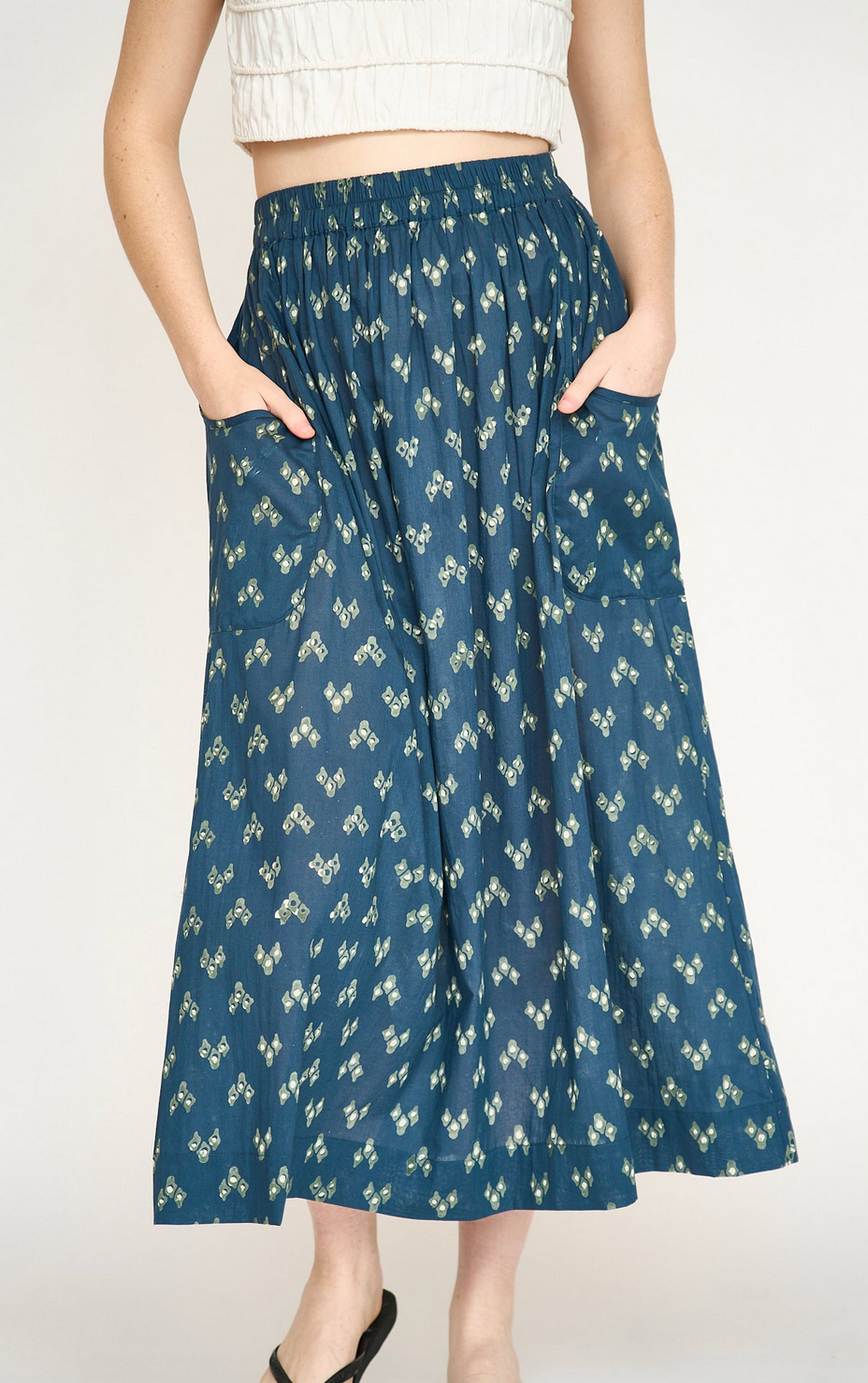 Verona skirt in laguna grove