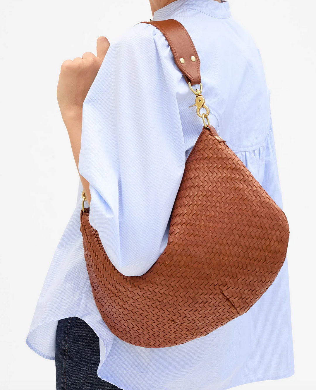 moyen messenger hazelnut woven zig-zag