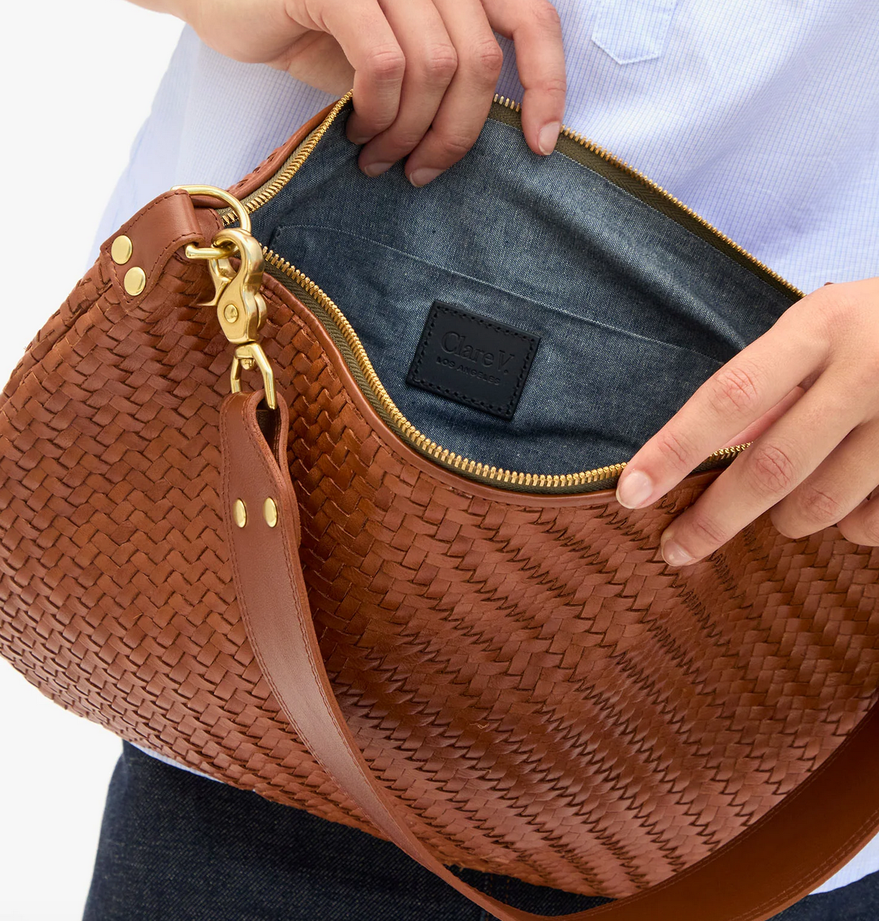 moyen messenger hazelnut woven zig-zag