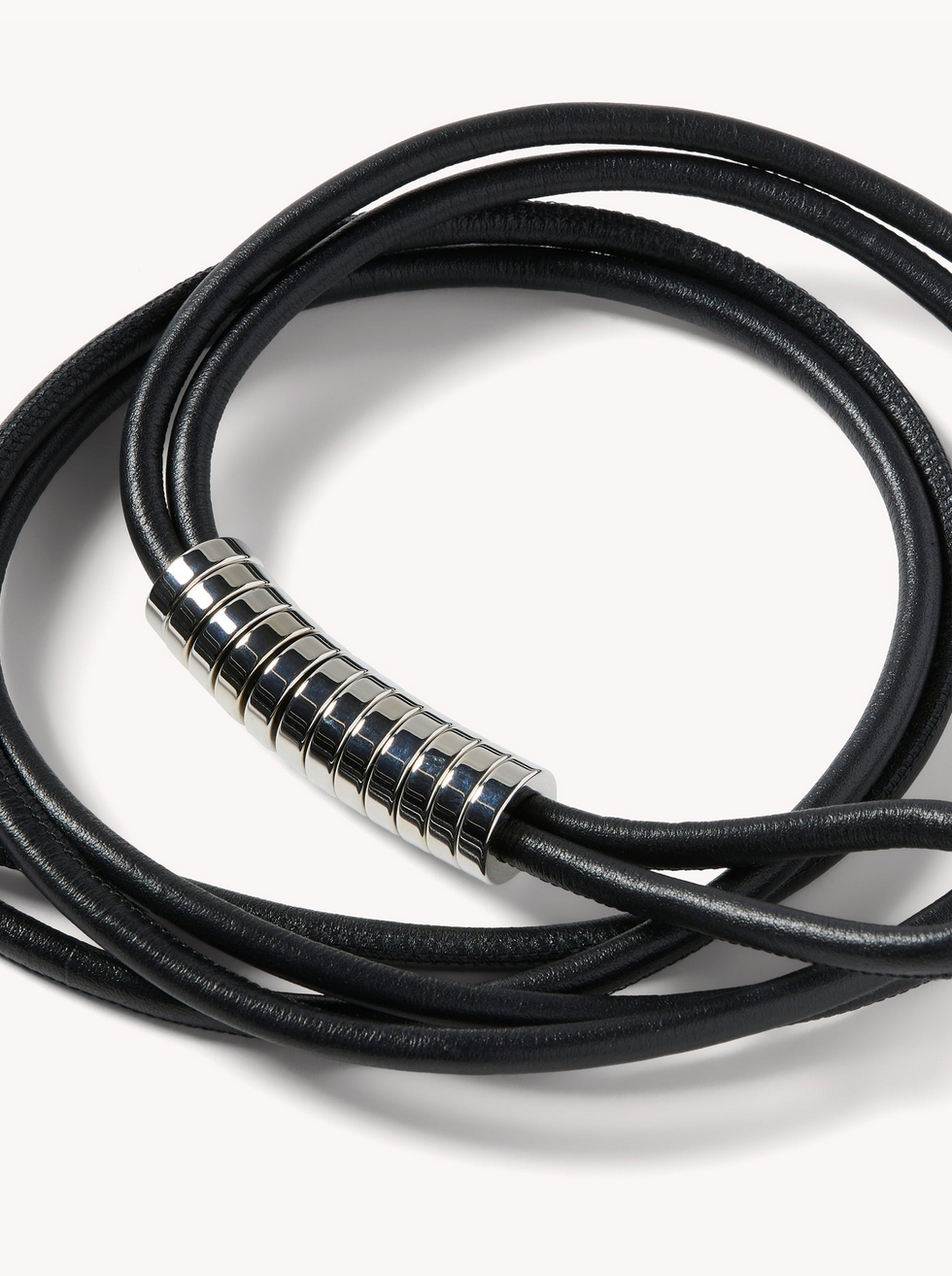 lowell wrap belt in leather black & silver