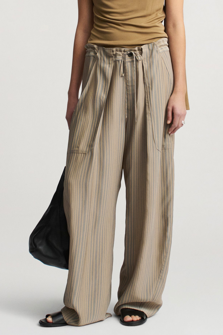 Clemence pant in fluid viscose tidal stripe