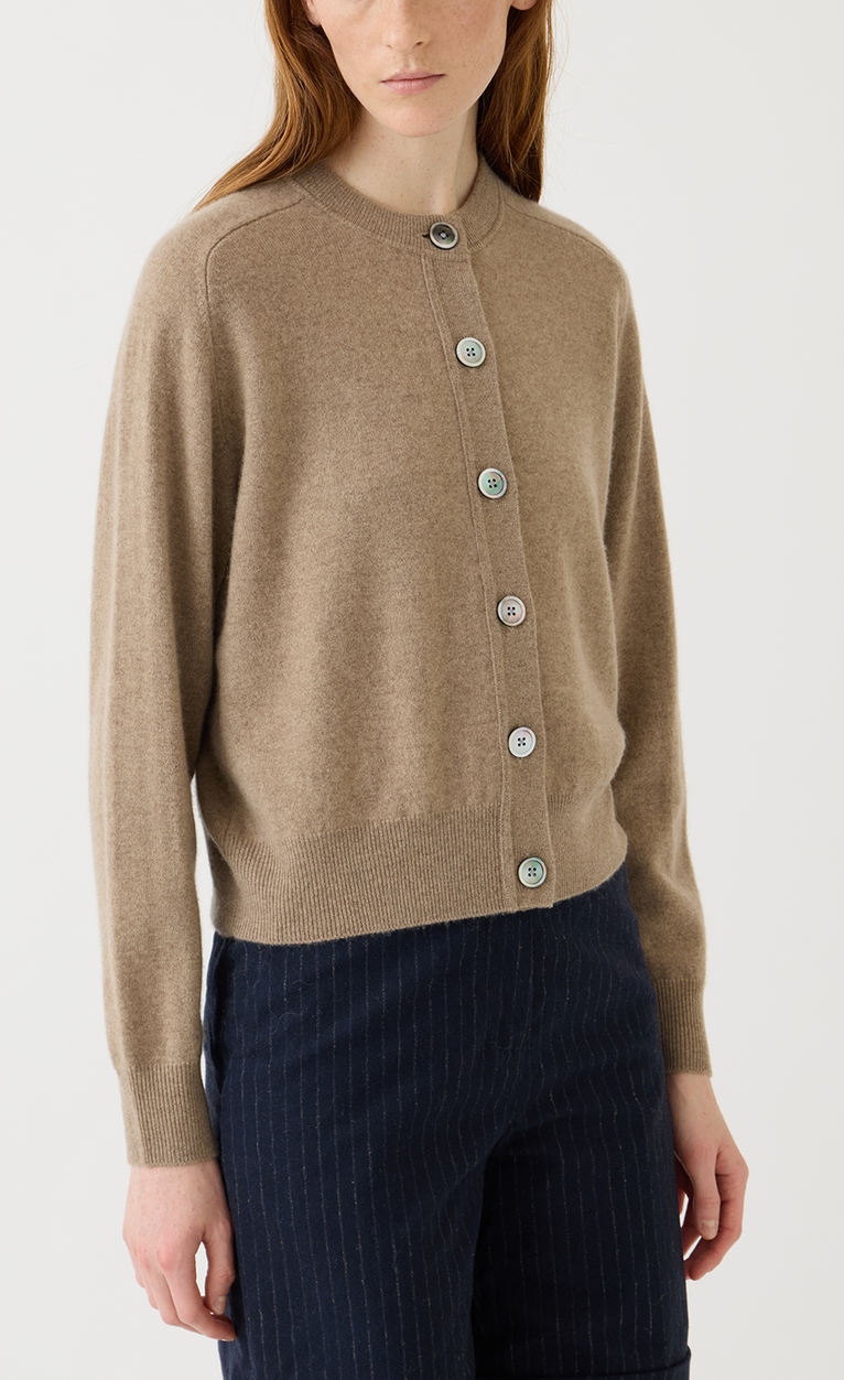 Gwen cashmere cardigan fawn