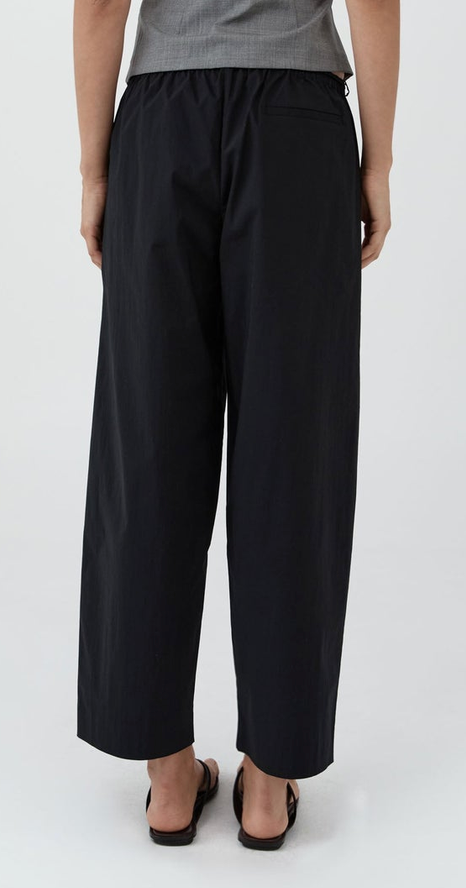 Fine Rouleau Crop Pants Black