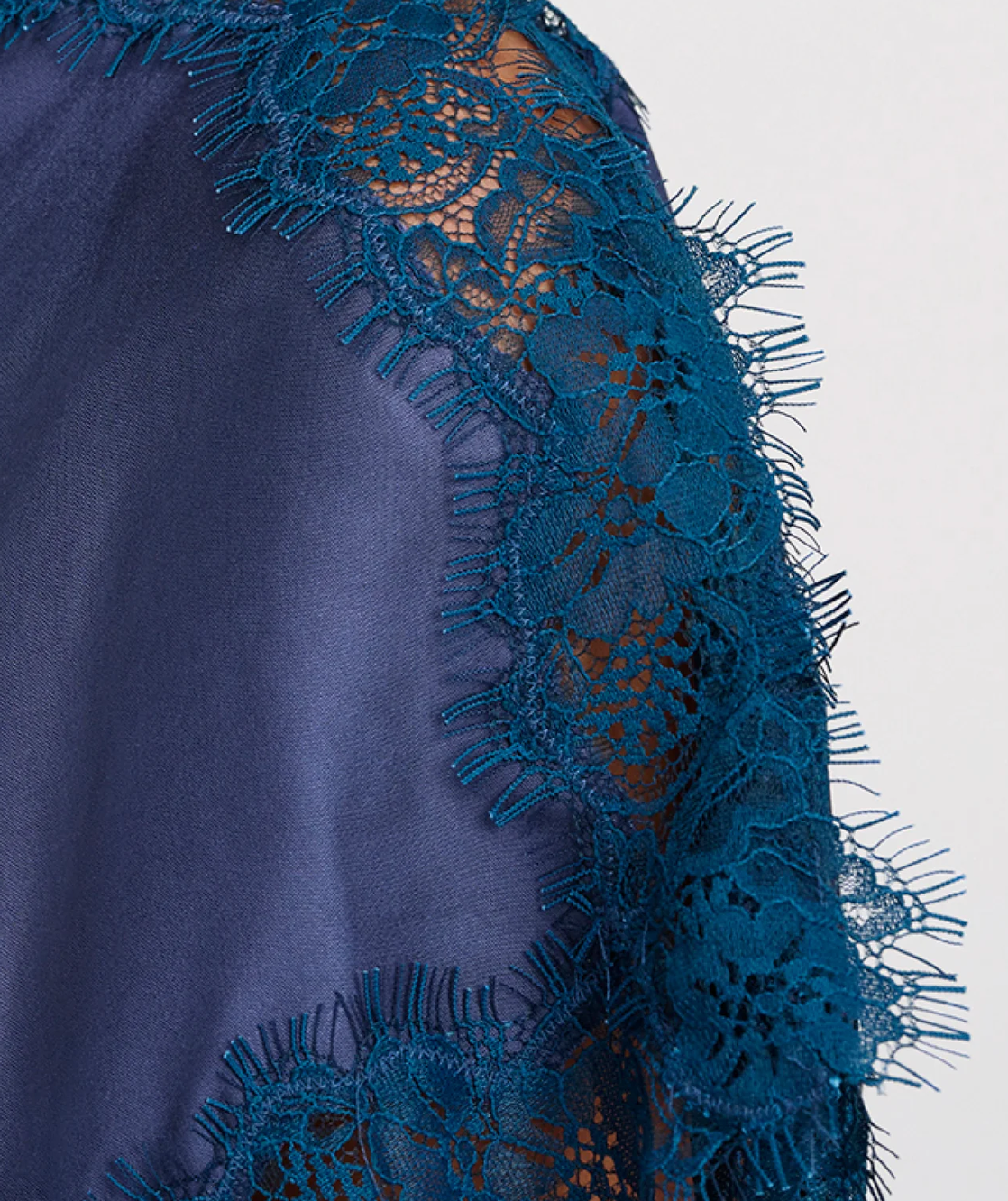 Luna satin and lace top ash blue