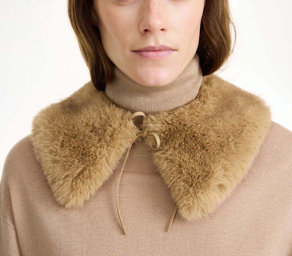 Cowie Faux Fur Collar Tannin