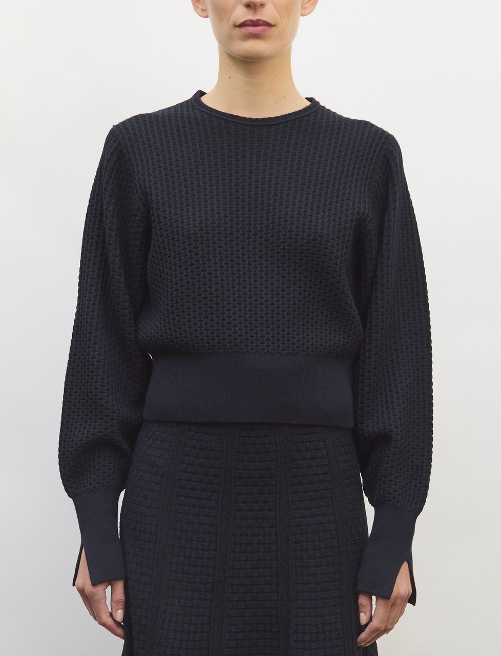 Dakota3 fine knit mini wicker stitch midnight deep black