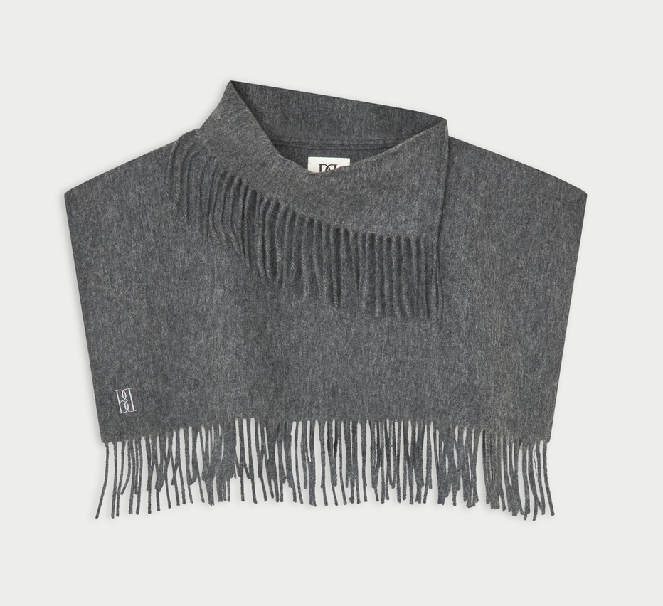 Turtla Wool Fringe Bib Dark Grey