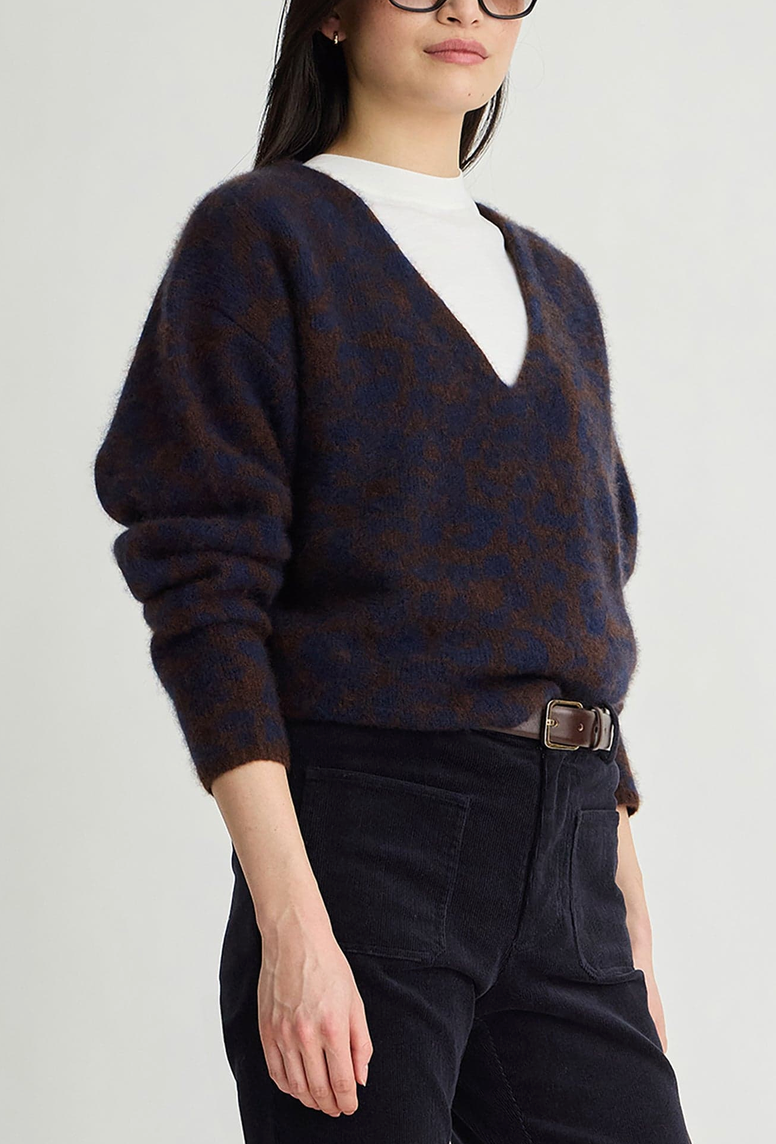 Softest Silk Cashmere V-Neck Leo Floral Midnight