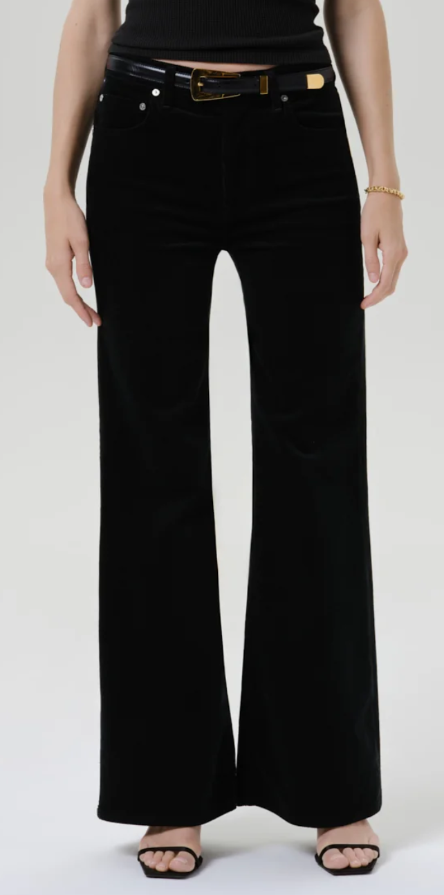 Kimberly 70's flare in cruise