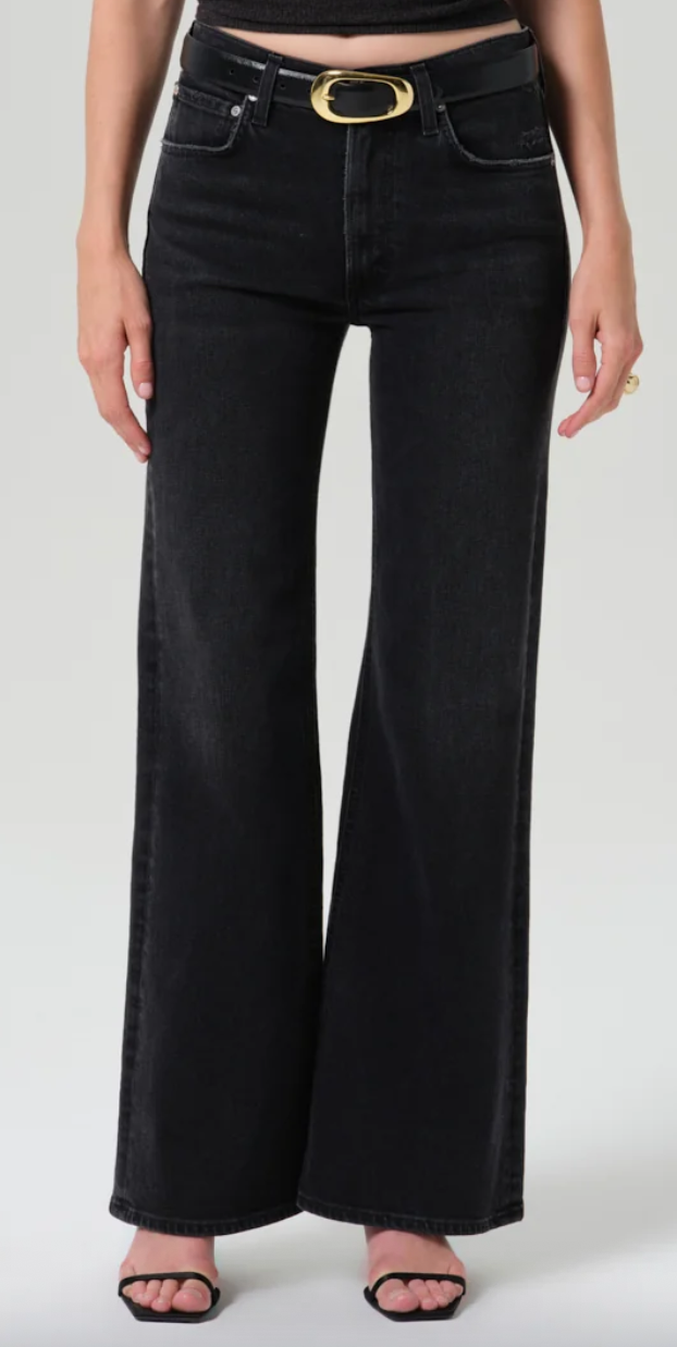 Kimberly 70's flare in cateye