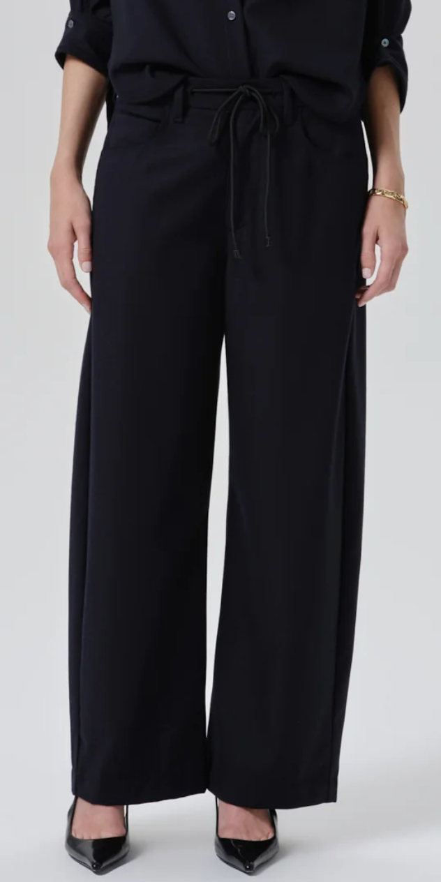 Brynn drawstring trouser in felter wool navy