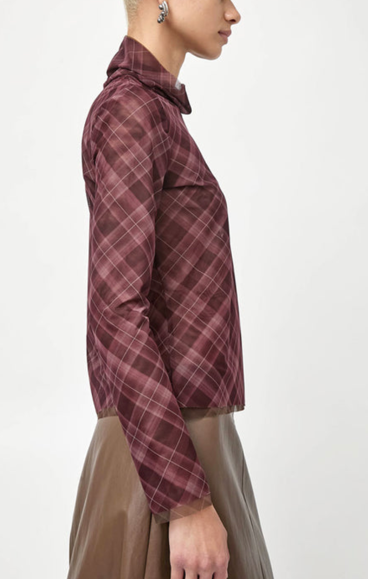 Lennon Turtleneck In Plum Plaid