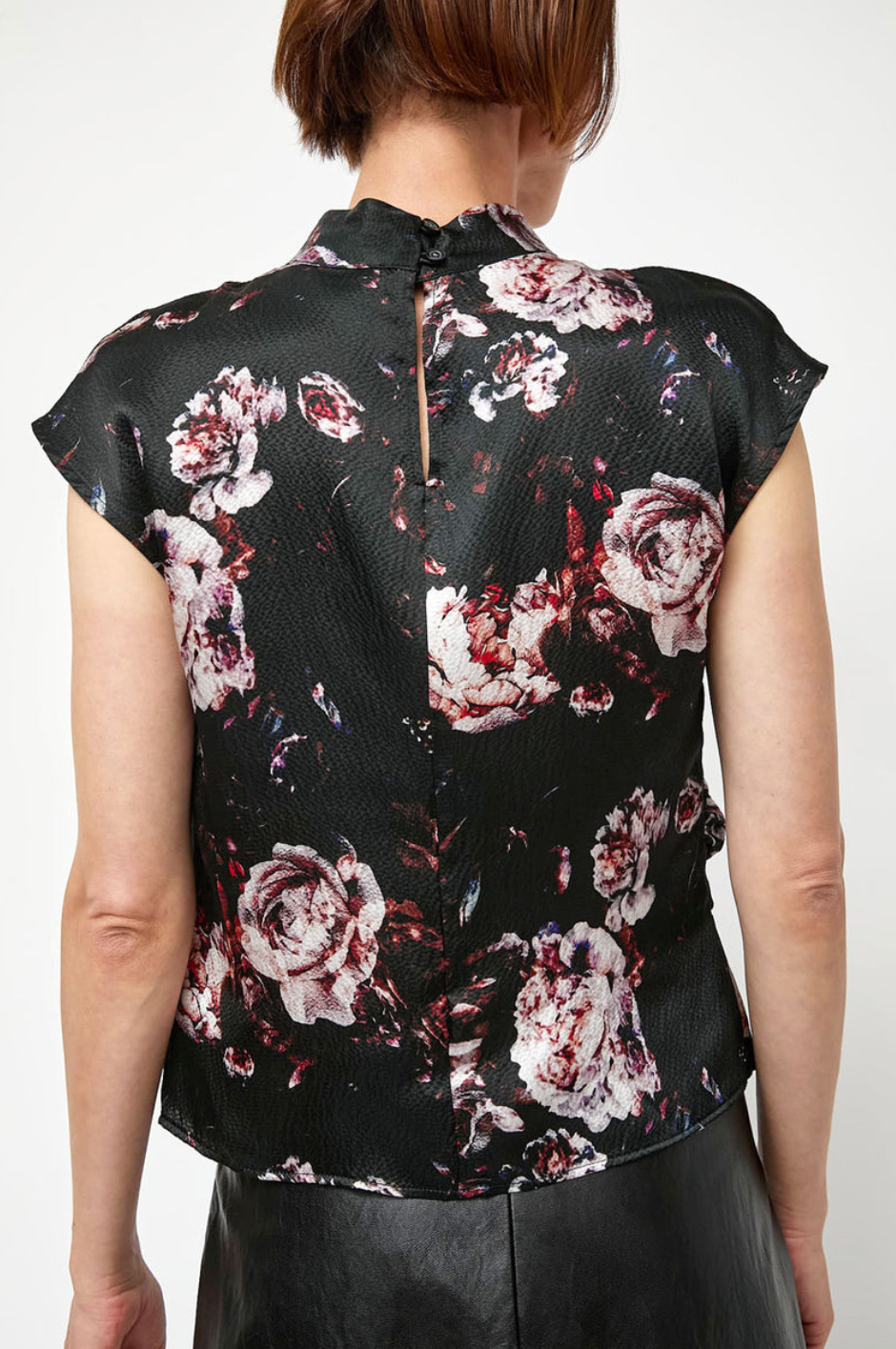 Alex Top In Black Rose