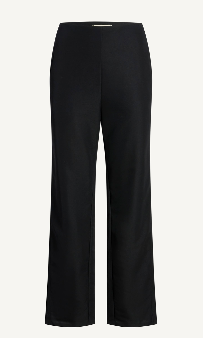 Nadja Trouser In Wool Gazar Black