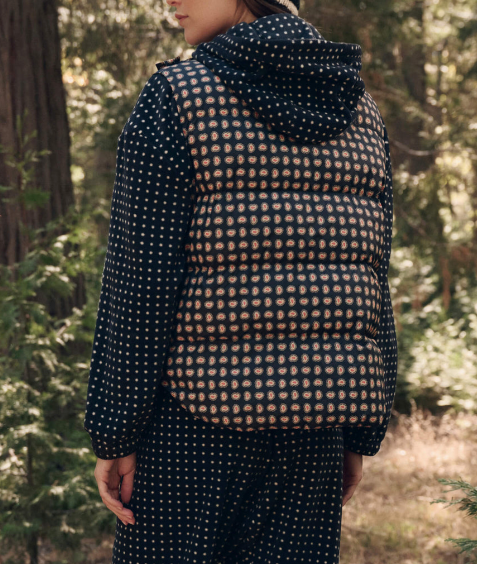 The Polar Vest Black Paisley